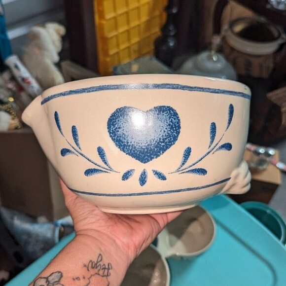 Vintage Set of 3 Nestling Batter Bows Stone Wear Blue Hearts - Picture 2 of 9